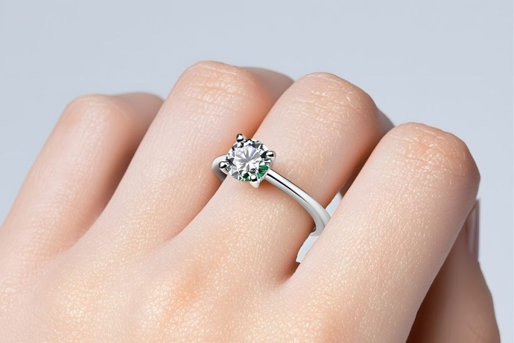 Moissanite vs diamant